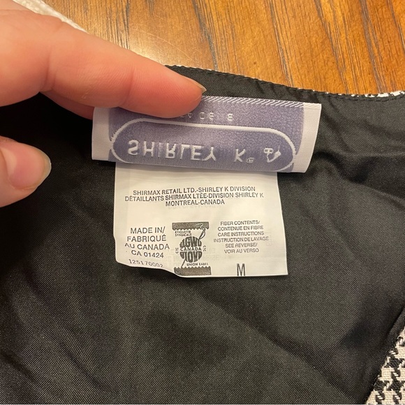 HOUNDSTOOTH SLEEVELESS MAXI DRESS
BY SHIRLEY K M - Picture 5 of 6